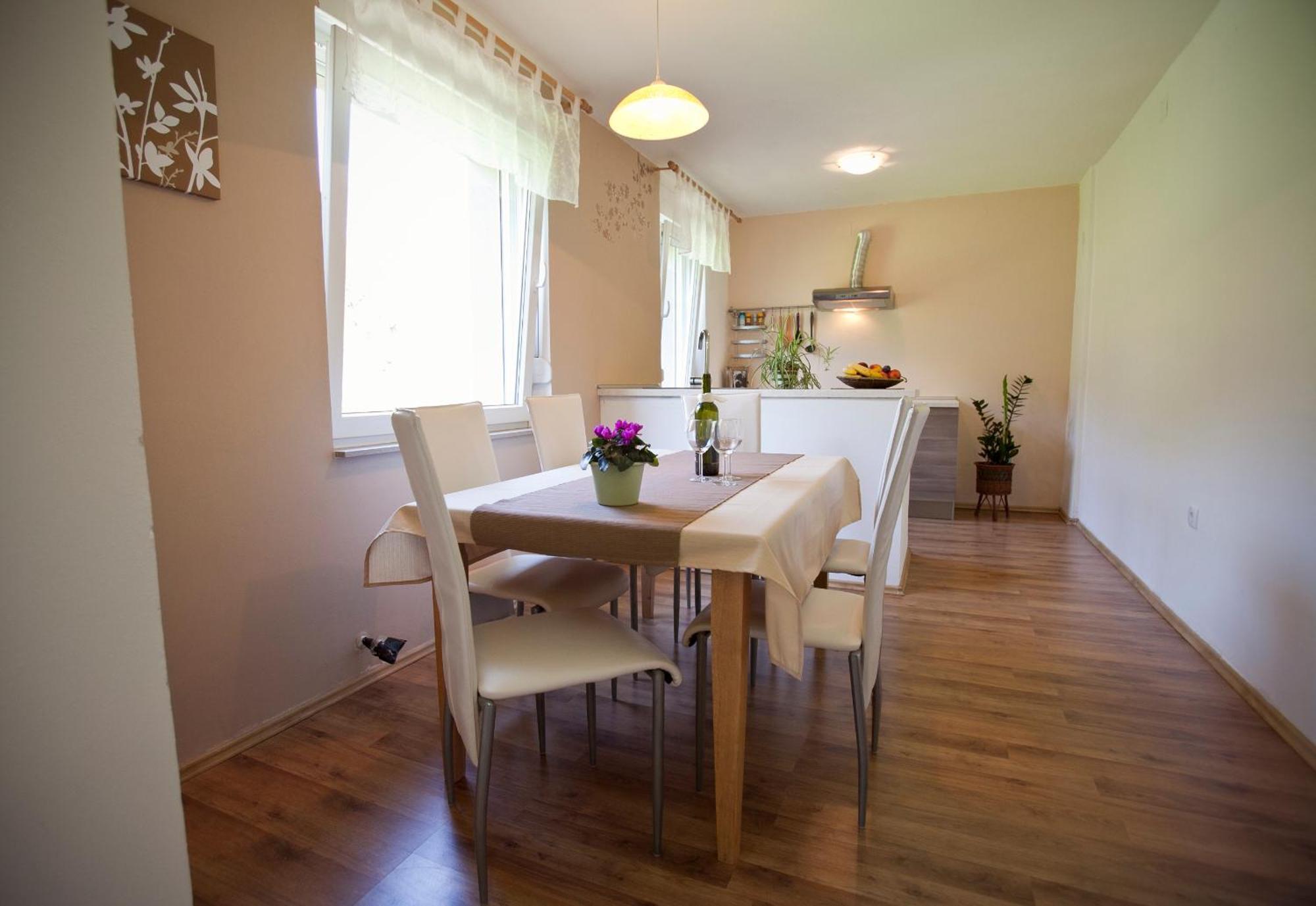 Apartments Soca كوباريد المظهر الخارجي الصورة